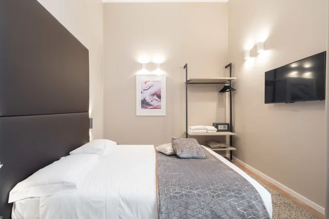 غرفة قياسية بسرير كينج بإطلالة على القناة، Hotel Palazzo Martinelli Dolfin 5/9