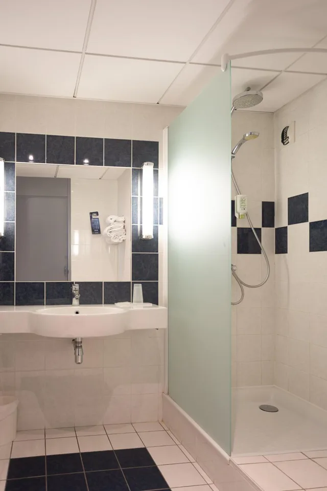 غرفة بسريرين منفصلين، KYRIAD PRESTIGE BORDEAUX OUEST - MERIGNAC 6/6