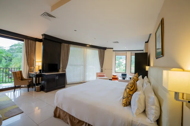 Junior Suite, Volcano View، Royal Corin Thermal Water Spa and Resort 2/9