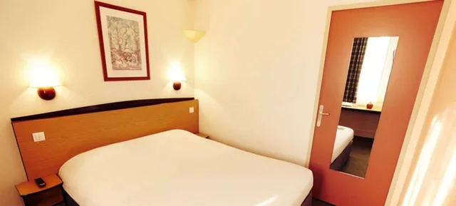 غرفة قياسية بسريرين منفصلين، CAMPANILE MOULINS - AVERMES 5/10