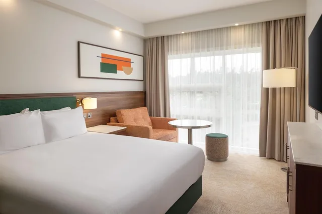 غرفة عائلية بسرير مزدوج مع أريكة، Hilton At St Georges Park Burton upon Trent 1/10