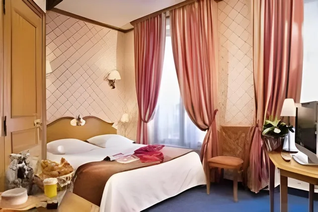 غرفة تُحدَّد عند الوصول، Hotel De Fleurie 1/1