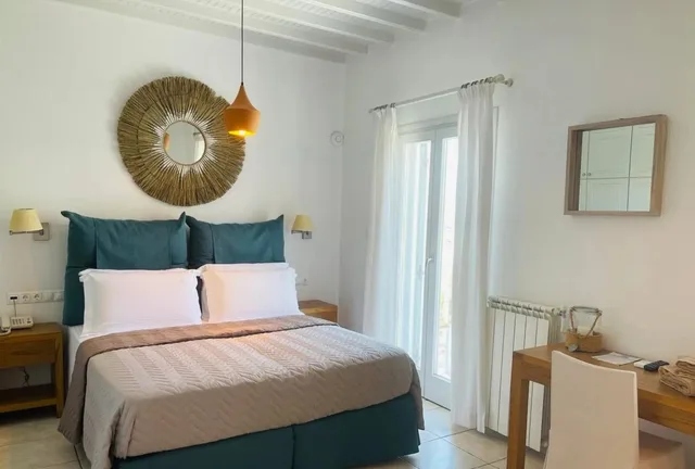 غرفة قياسية ثلاثية بإطلالة على البحر، Elena Hotel 1/3