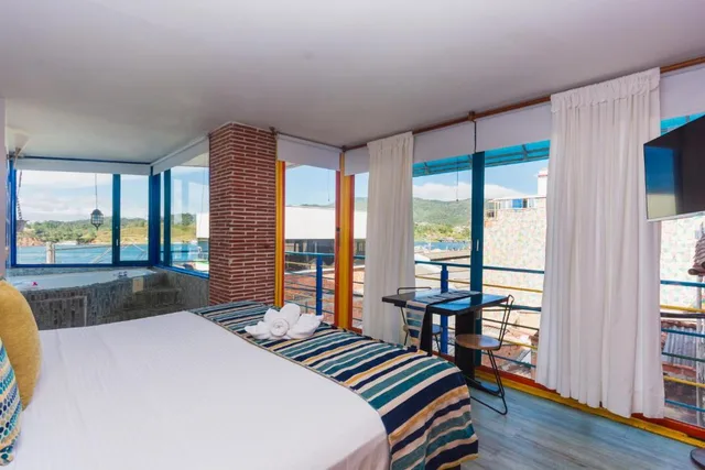 جناح بإطلالة على البحيرة، Hotel Guatatur 2/4