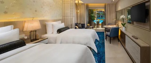 Grand, Pool, Deluxe, Kempinski Summerland Hotel & Resort Beirut 2/2