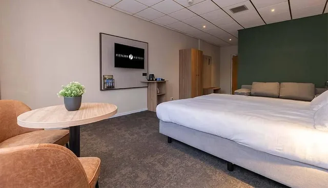 Family, Twin Beds, Sofa, Fletcher Hotel-Restaurant Langewold 3/6