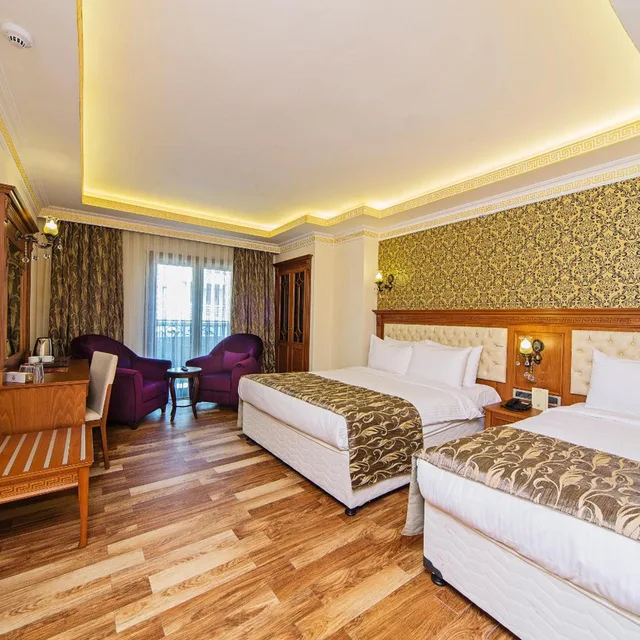 Family, Lausos Palace Hotel Istanbul 3/10