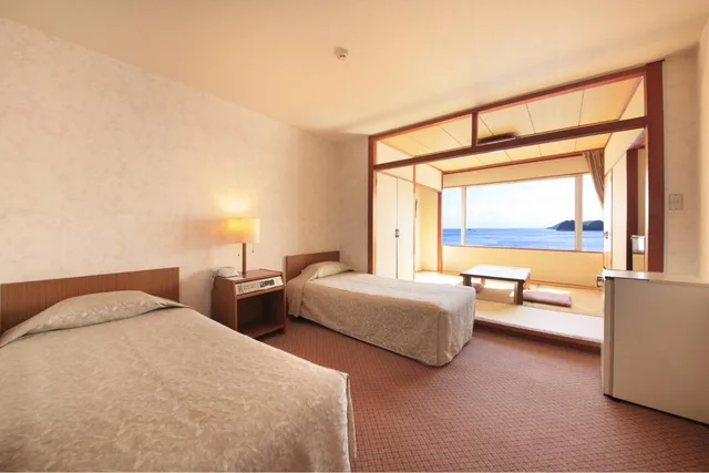 غرفة يابانية غربية بسريرين منفصلين وفرشتي فوتون، Hirado Kaijyo Hotel 1/2