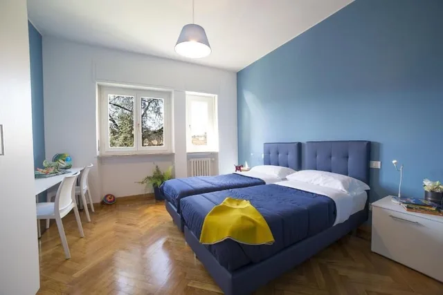 شقة أساسية رباعية بسريرين كوين بشرفة بـ3 غرف نوم مع أريكة، Dreams Hotel Residenza Gambara 4/5