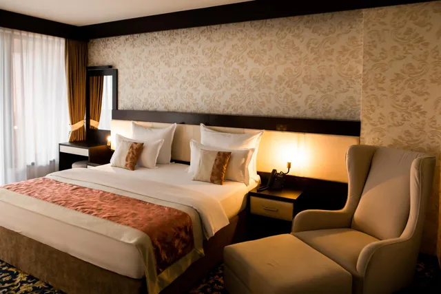 Regency, King Bed, Malak Regency Hotel 2/8