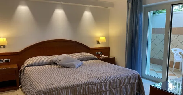 غرفة اقتصادية بسرير مزدوج أو سريرين منفصلين، HOTEL OLIMPICO 2/3