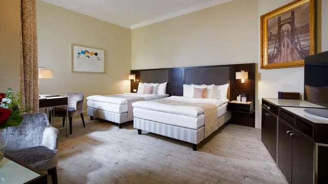 جناح جونيور بسريرين، ARIA HOTEL 1/3