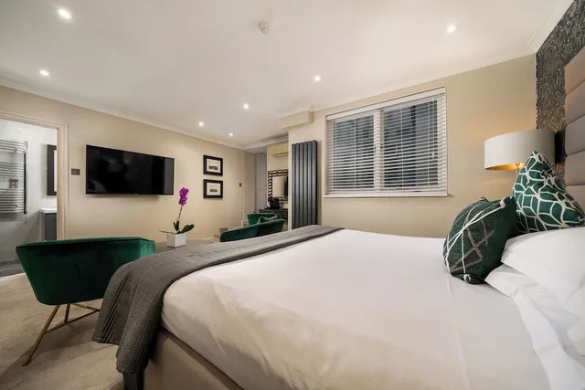 غرفة ديلوكس بسريرين منفصلين، The Beaufort Knightsbridge 7/10