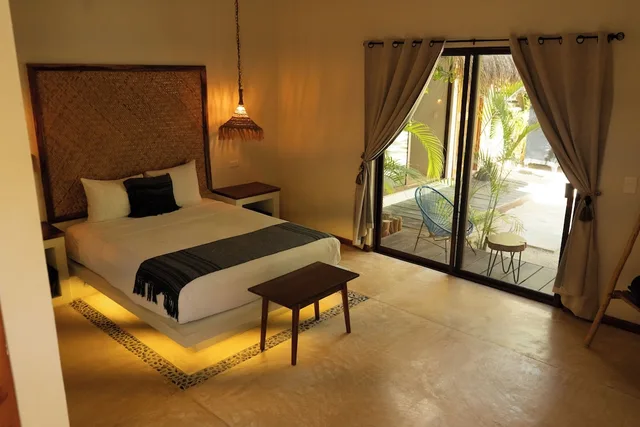 غرفة سوبيريور بسرير كوين بإطلالة على الحديقة، La Puerta Azul Beachfront Adults Only 5/10