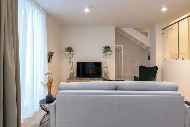 Design, Duplex, Queen Bed, Garden View, Sofa، Aiello Hotels - Aparthotel Citylife 2/6