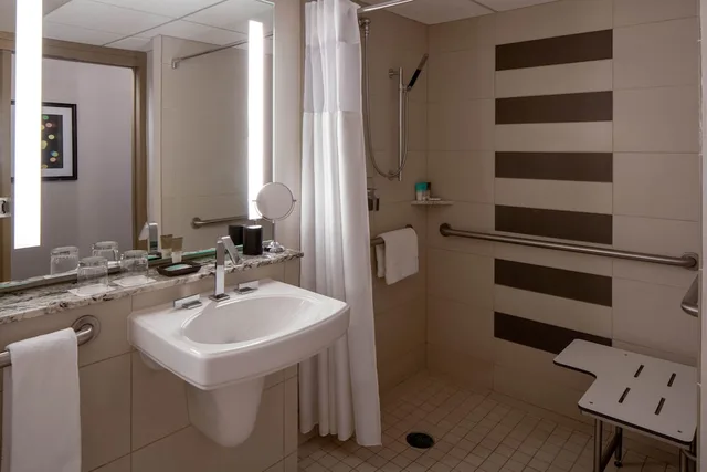 غرفة بسرير كينج لذوي الإعاقة، Hyatt Regency Indianapolis 9/9