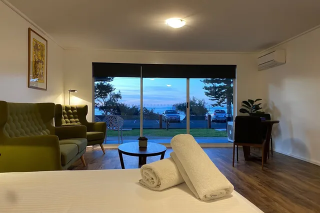 Suite, Bay View, North Pier Hotel Formerly the Continental Hotel 2/2