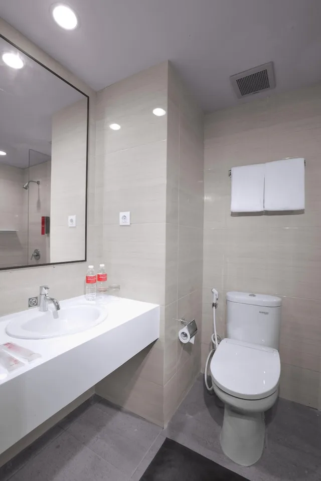 غرفة قياسية بسريرين منفصلين، Favehotel Sorong 6/6