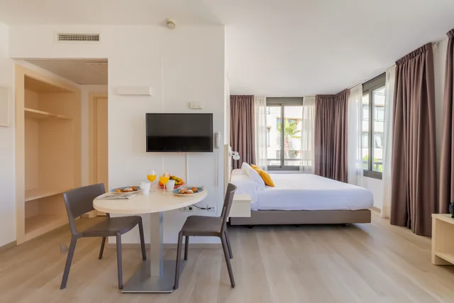 استوديو سوبيريور بإطلالة على المسبح، Apartamentos Atenea Park 7/9