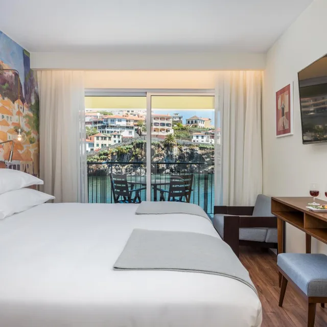Deluxe Superior Bay View Double, Pestana Churchill Bay 1/7
