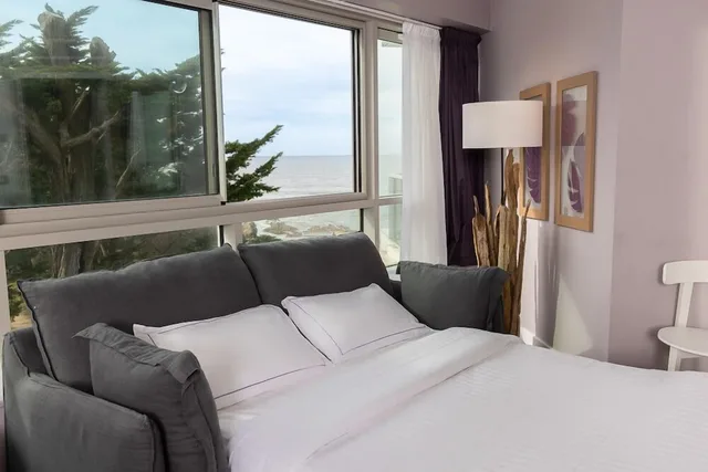 غرفة بريستيج عائلية بسرير كينج بإطلالة على البحر مع أريكة، Relais Thalasso Baie De La Baule Chateau Des Tourelles 2/2