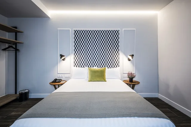 غرفة قياسية بسرير كوين بإطلالة على المدينة، Hotel Villa Victoria By Intur 1/3