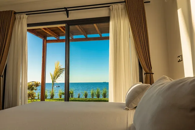 3 Bedrooms, Luxury, Villa, 3 Queen Beds, Beach Side, Private Pool، Home Madagascar The Residence 5/7