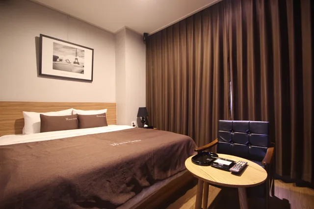Deluxe, Queen Bed, Hotel The May Busan Sasang 1/3