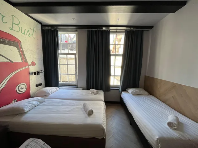 Private, Triple، Heart of Amsterdam 1/3