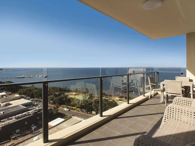 Oaks Redcliffe Mon Komo Suites, North Lakes, Narangba 46/77