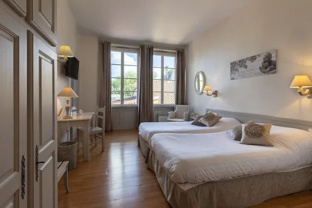 غرفة سوبيريور بسريرين منفصلين، The Originals City, Hotel de la Balance, Montbeliard 8/10