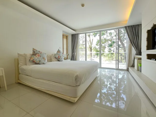 غرفة بشرفة، Verano Beach Villa 1/2