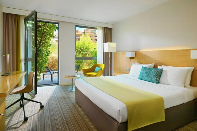 غرفة سوبيريور بسرير كينج، Courtyard Montpellier 1/4