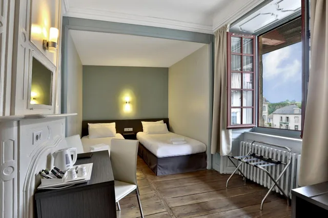 Room, Twin Beds, AUBERGE DUPUYTREN 1/1