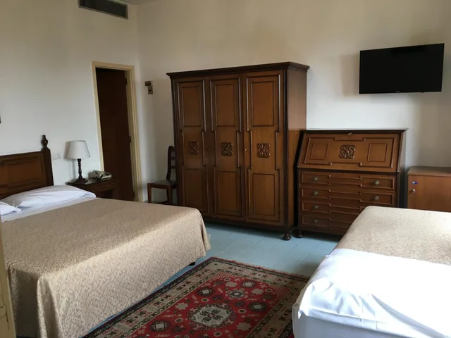 غرفة رباعية، Mediterranee Hotel 2/4