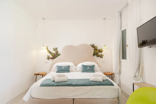 غرفة كومفورت بسرير كينج، Geco Di Giada Exclusive Art Suites 1/5