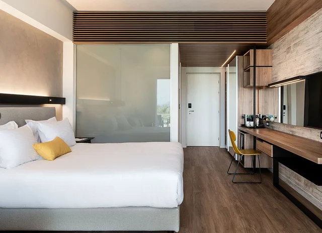 Classic, Side Sea View, Shared Pool، Euphoria Resort 2/6