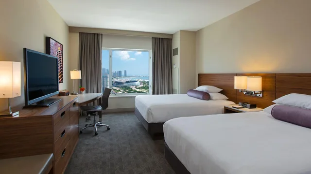 غرفة بسرير كوين وسرير مزدوج، Hyatt Regency Mccormick Place 2/8