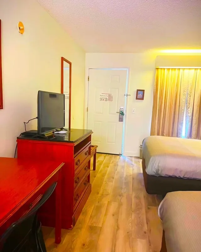 غرفة قياسية بسريرين مزدوجين للمدخنين، Quality Inn Bainbridge 7/8