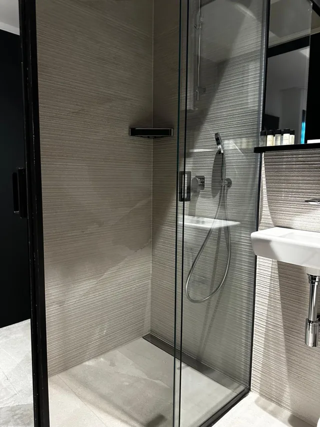 Room, Single, No Window، The Hotel Ljubljana 4/4