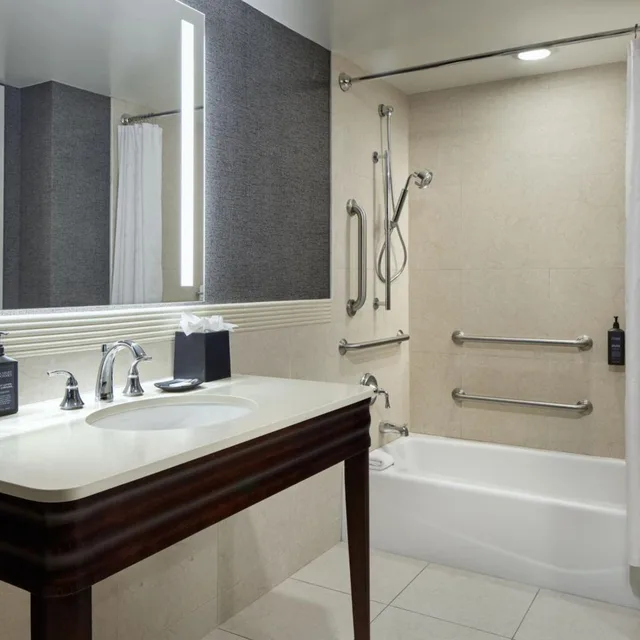 غرفة بسريرين كوين، Sheraton Valley Forge King of Prussia 5/10