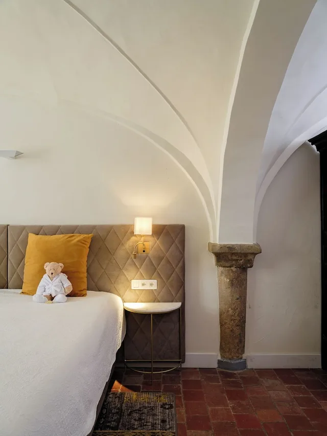 غرفة ديلوكس ثلاثية بسرير مزدوج وسرير فردي بإطلالة على القناة، Hotel Ter Brughe 7/8