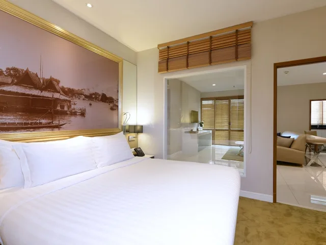 3 Bedrooms, Suite, 2 Double and Twin Beds, Balcony، Grande Centre Point Ploenchit Bangkok 1/10