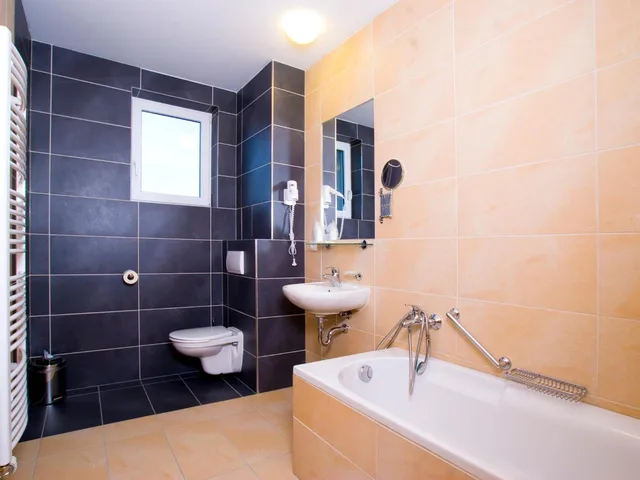 Room, Triple, BEST WESTERN Hotel Trend 6/7