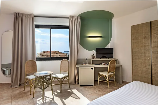 غرفة قياسية بإطلالة على البحر، Rina Hotel 10/10