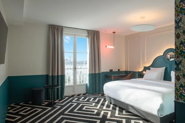 جناح عائلي، Labe Hotel 2/4