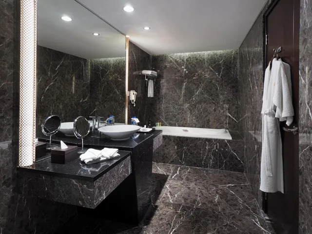 جناح جونيور للمدخنين، Cambridge Hotel Medan (ex Grand Swiss Belhotel Medan) 7/8