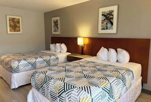 غرفة ديلوكس بسريرين كوين، Motel6 Forrest City, AR 2/7