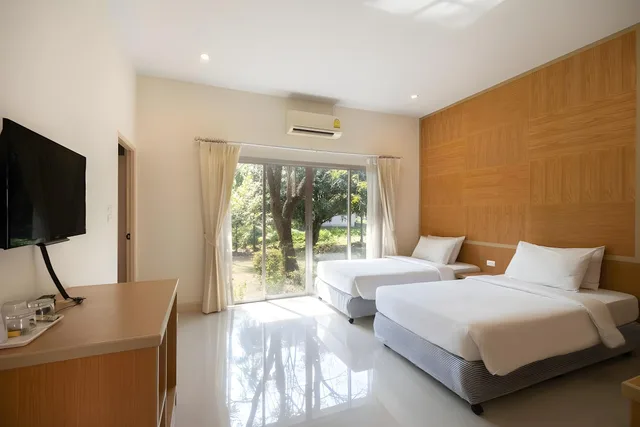 2 Bedrooms, House, Single Bed, Jetted Tub، Thara Cholapruek Resort 1/3