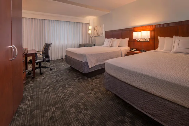 جناح بسريرين كوين لذوي الإعاقة، Sonesta Select Arlington Rosslyn 2/4